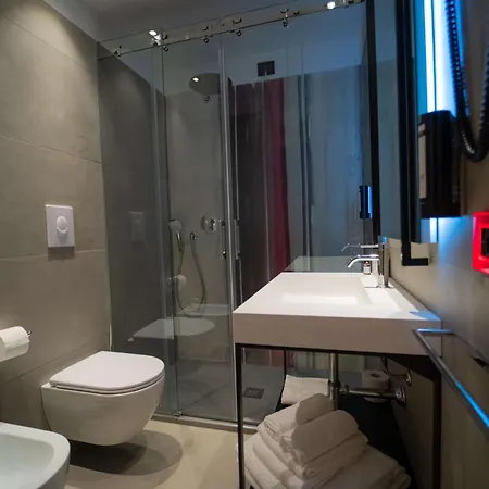 Western Otel Sabaudia