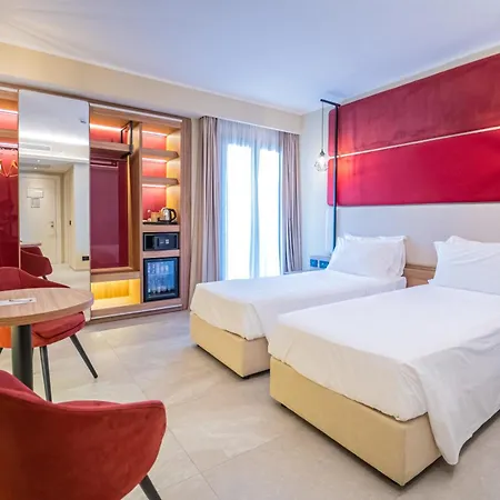 Western Otel Sabaudia