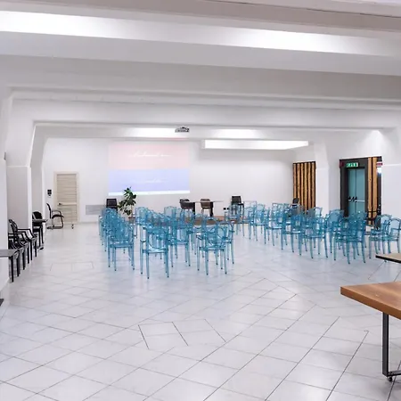 Western Otel 4*